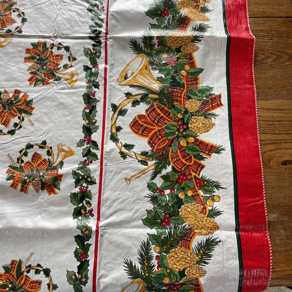 5 Vintage‎ Matching Lined Table Cloths Winter Christmas Wipeable Round Rectangle